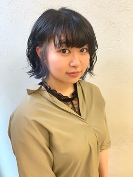 エルパティオ(EL PATIO) インナーカラー 、ブルーシルバー、ミディアムボブ