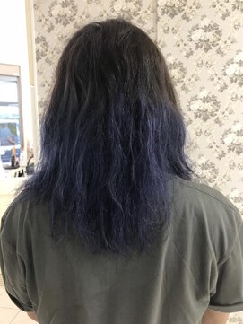 ルシエル バイ カトレアグループ(Le Ciel) ブルーバイオレットで小悪魔ヘアに