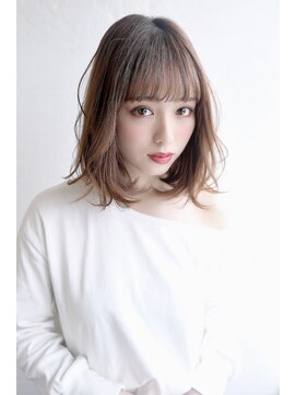 ソワリー 栄(THOiRY) 切りっぱなし♪巻き髪アレンジ