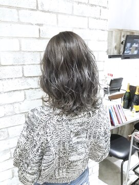 フェリア 渋谷(Feria) 【filo by Feria】プラチナアッシュ☆渡辺悟