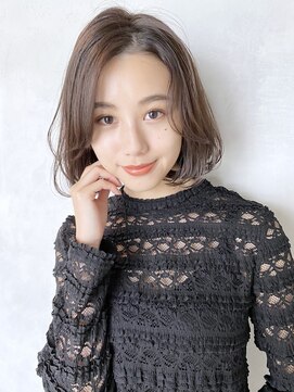 アイティーバイアルバム 藤沢店(IT by ALBUM) 内巻き大人ボブ_カーキグレージュマッシュショート_8177