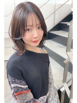 ルアナ(LUANA) 外ハネミディアム
