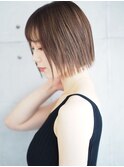 あごライン切っぱなしボブ