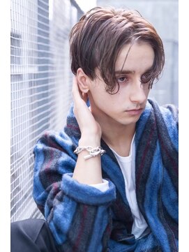 ケアリー 浦和美園(Carelly) ツイストパーマ七三オールバックマッシュウルフスリークショート