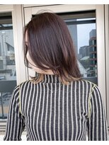 セルン(cerne)&nbsp;【ミディアムレイヤーインナーカラー】