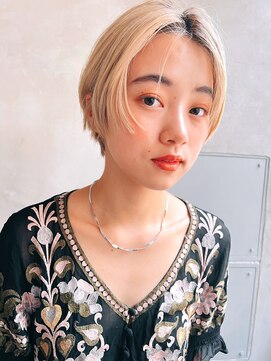 ロイジー(roijir) 表参道roijir センターパート×ブロンドヘア
