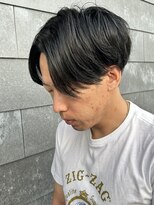 ヒュイル バイ ニアウ(Hwyl by Niau)&nbsp;メンズマッシュセンターパートスパイラルパーマニュアンスパーマ