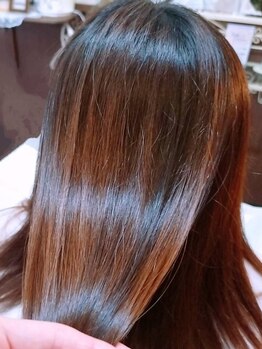 リトルエゴイスト(little EGOIST)の写真/【本城/女性向けSalon】女性スタッフのみ！デザインも楽しめる縮毛矯正を♪施術時間が短いのに更に艶感UP◎
