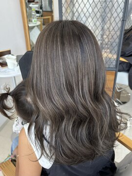 ミリ 奈良店(mm) ハイライト/透明感カラー/韓国/髪質改善/奈良駅/奈良/