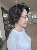 ビュートリアム 神戸(BEAUTRIUM)&nbsp;ウェーブショートボブ/ショートカット/ウェーブヘア/30代/40代