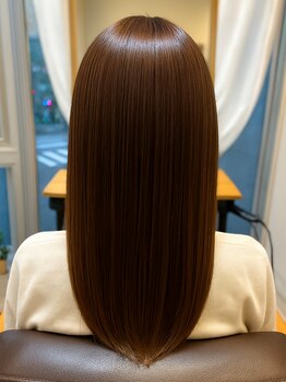 エヌアールエス(NRS)の写真/【四谷三丁目駅徒歩1分】今までの縮毛矯正とはひと味違うツヤと手触りに♪通常の縮毛矯正メニューも◎