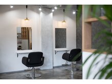 サイクル(cycle)の雰囲気（明るい落ちついた店内。男性，女性問わずの空間に。）