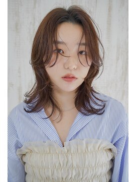 レイヤーカット・顔まわりカット・くびれヘア