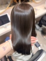 ルームバイシー 新宿(Loom. by Sea)&nbsp;〇ミディアムレイヤー×オリーブベージュ