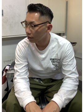 メリケンバーバーショップ フクオカ(MERICAN BARBERSHOP FUK) フェーザーアップフェード