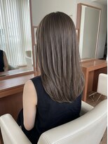 ミュール ミュール(mur-mure)&nbsp;夏の定番。アッシュブラウンにほんのりハイライトで◎