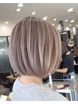 ジャップ(Jap) ホワイトベージュバレイヤージュ切りっぱなしボブレイヤー