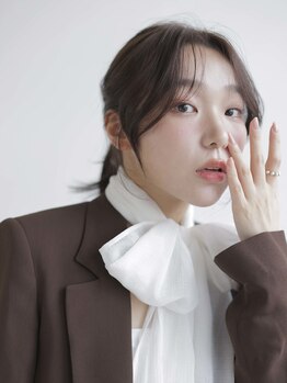 メルカ 大阪梅田(melca.)の写真/『美髪質改善』×『レイヤーカット』で叶う『あざと可愛い顔周り』一人ひとりに合わせる小顔カット♪