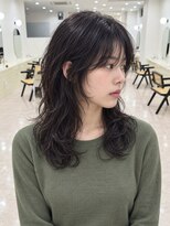 モト 船橋(moto)&nbsp;韓国ハッシュカット上品艶黒髪ミディアム顔周りレイヤー船橋