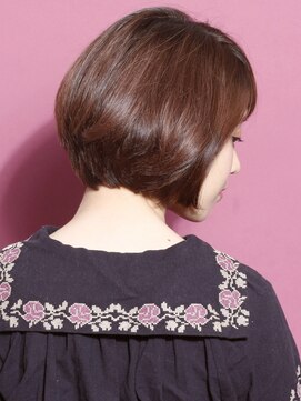 アンダートゥリー(_TREE) 大人レイヤーボブ「シュピール×ぬけ感」