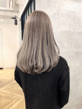 ロンド ルージュ 銀座店(Lond rouge) 【カラーリスト 山口槙也】柔らかアッシュベージュ