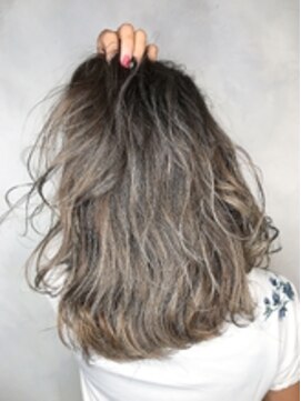 ナンバー エアロ 横浜(N° +aero) ☆大人気エモージュ☆ハイライトグラデーション☆インナーカラー