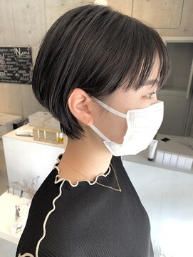 ニカイ(NIKAI.) 【ワイドバング】大人可愛いショートボブ