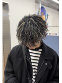 波巻きメッシュパーマメンズマッシュ