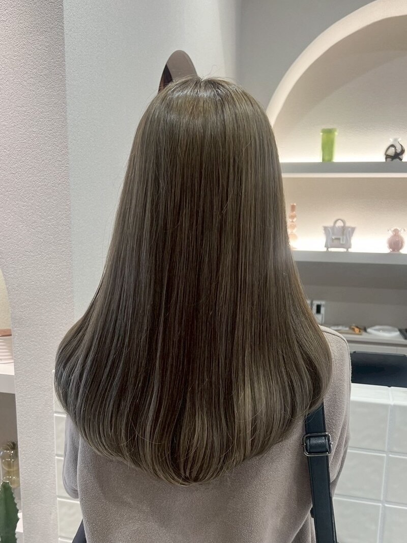 ピンクベージュ/ブリーチ/表参道/女性美容師