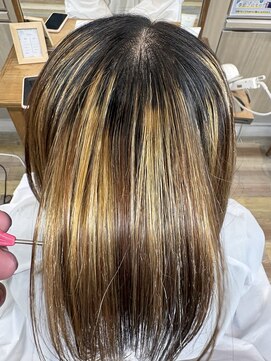 ラヴィエール(LAVIERE by R-EVOLUT) ブリーチ毛でも縮毛矯正　酸性ストレート　柏　柏駅