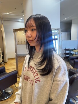 ルッツ(Lutz. hair design) 3/11たっぷりレイヤー ロング《kiyoka》