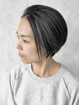 ザヘアメイクシェア(THE -HAIR MAKE SHARE-) 凛と艶。洗練の白黒ハイライトショート