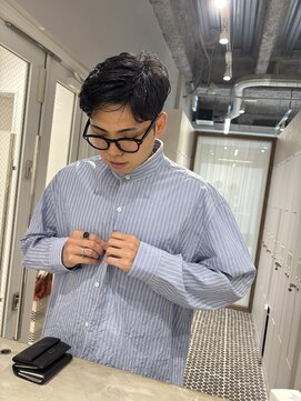 モンルル プル(mon loulou + plus) 大人メンズヘア、かきあげメンズヘア、メンズショート
