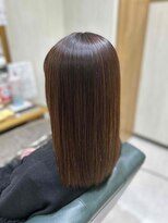 エルフォート(L.FORT) サラ艶ストレートヘア