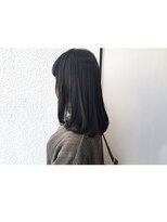 アン ヘア デザイン(un hair design) 【　un  】ミディアム×ナチュラル×黒髪
