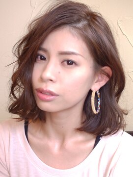 ルスキニア(Luscinia) 柔らかな大人っぽさ