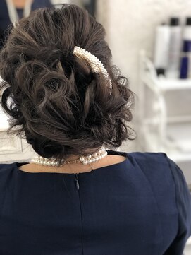 アヴニール アックス(Avenir axe) お呼ばれヘアー