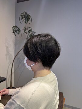 ワ ヘアー(wa-hair) 癖毛カット×小顔補正立体カット×耳だしショート×楽ちん