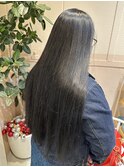 髪質改善ツヤツヤロングヘアー