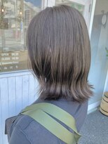 クオリア(Quaria)&nbsp;グレージュブラウンで優しい透明感