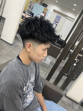 ヘアープロポーザー ラグ(hair proposer Leggu) スパイキーフェード