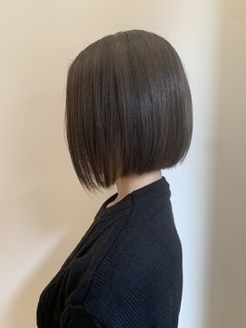 アヴァンス プロデュース バイ エガオ 大阪梅田店(AVANCE. PRODUCED by EGAO) 前下がりボブ+大人のぼぶ