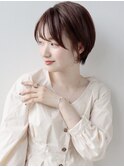 40代50代60代耳かけショート前髪なしハンサムショート白髪ぼかし