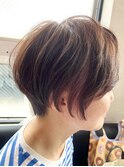 ショートボブ