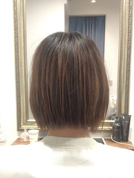ヘアー グリーン(hair green) 30代40代50代/前下がりボブ/ストレートボブ/切りっぱなしボブ