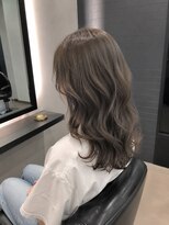 ソラヘアー(SORA hair)&nbsp;グレージュレイヤー×韓国風ミディアム