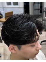 ベル 桑名(BHEL)&nbsp;桑名メンズパーマルーズパーマシャドウパーマセンターパート緩め