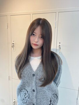 シダ(sida SAIIN) ツヤ髪スタイルダークカラー