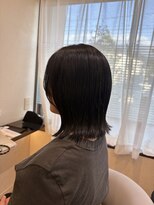 ウミト(Umito)&nbsp;暗髪×外ハネミディ