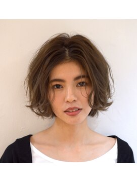 グッデイ ヘアー(GOOD DAY HAIR) センターパート ワンレン クラシカル シアーベージュ パーマ